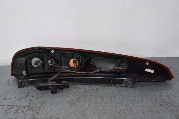 Фонарь правый 06- Ford Fiesta 2002-2008 6S6113404AG 78231 - 2