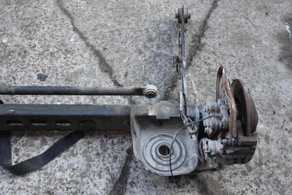 Балка задня в зборі під диски з ABS Renault Trafic 2001-2014 430000287R 78479 - 2