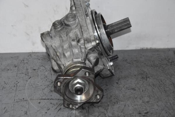 Роздавальна коробка Nissan Qashqai 1.6dCi 2007-2014 33100JD600 78868 - 2