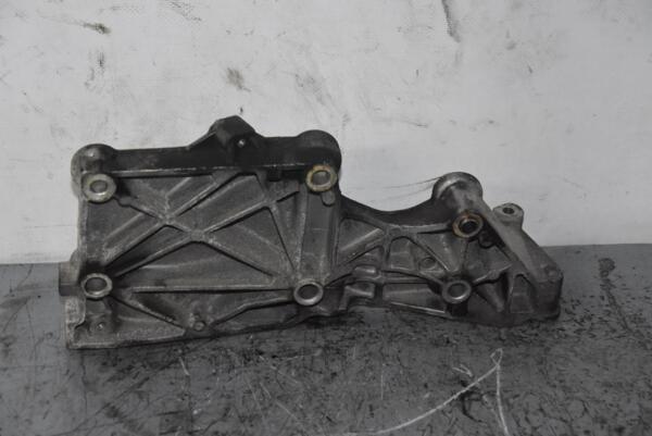 Кронштейн генератора і компресора кондиціонера VW Passat 2.0tdi 8V (B6) 2005-2010 038903143AF 79196 - 2
