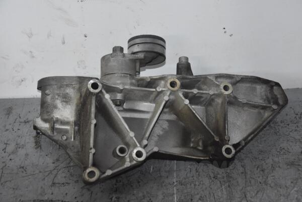 Кроштейн кріплення генератора Renault Laguna 1.8 16V (II) 2001-2007 8200183234 79552 - 2