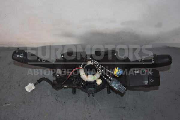 Підрульовий перемикач магнітоли Renault Trafic 2014 61504-01 euromotors.com.ua