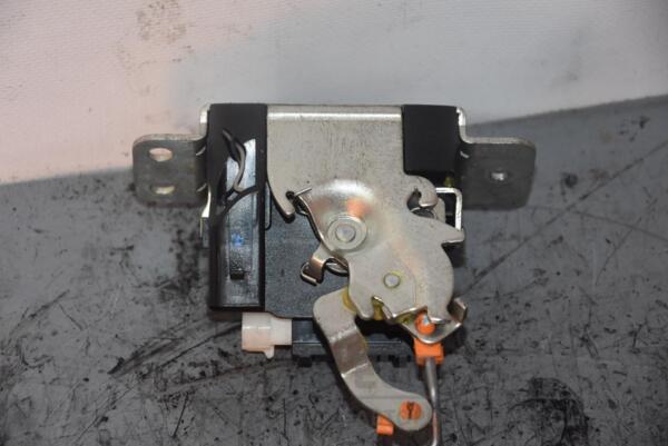 Замок кришки багажника електро (-08) Mitsubishi Colt (Z3) 2004-2012 MR959190 79625 - 2