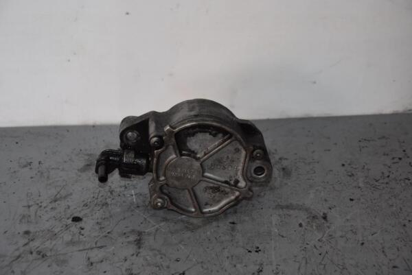 Вакуумний насос Citroen Berlingo 1.6hdi 1996-2008 D1562C1 79790 - 2