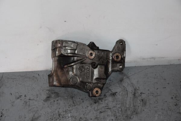 Кронштейн двигуна Citroen Berlingo 1.6hdi 1996-2008 505932 79792 - 2