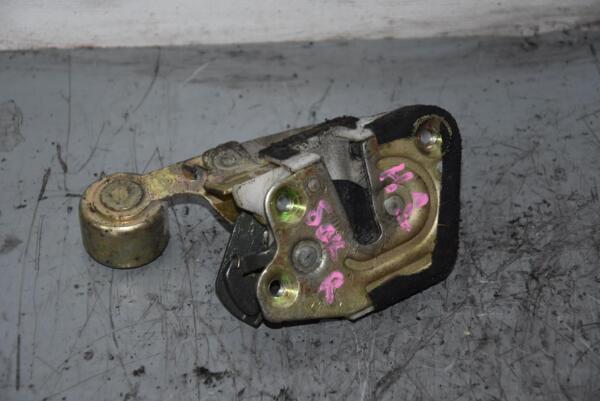 Замок двері бічної правої зсувний механ Hyundai H1 1997-2007 80594 - 2