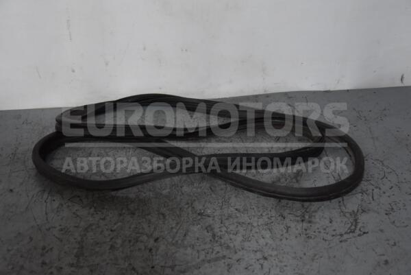 Уплотнитель крышки багажника Hyundai i10 2007-2013 81175 euromotors.com.ua