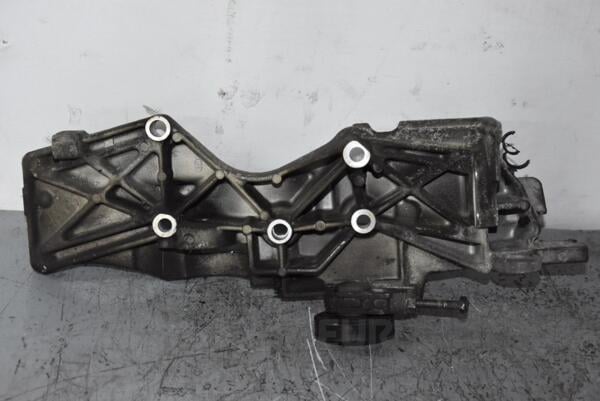 Кронштейн генератора Renault Kangoo 1.4 8V 1998-2008 7700875413 81265 - 2