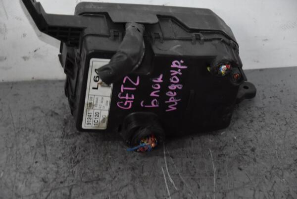 Блок запобіжників Hyundai Getz 2002-2010 912411C120 81461 - 2