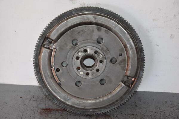 Маховик демпферный Renault Megane 1.5dCi (II) 2003-2009 415040010 81948 - 2