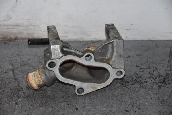 Фланец системы охлаждения Ford Fiesta 1.25 16V 2002-2008 1N1G8594 82148 - 2