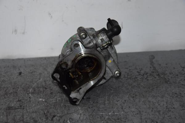 Вакуумный насос Renault Scenic 1.9dCi (II) 2003-2009 D163451323 82356 - 2