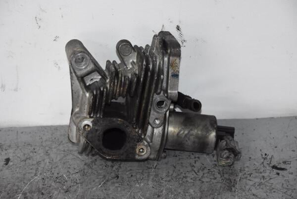 Клапан EGR електричний Renault Trafic 1.9dCi 2001-2014 70007504 82382 - 2