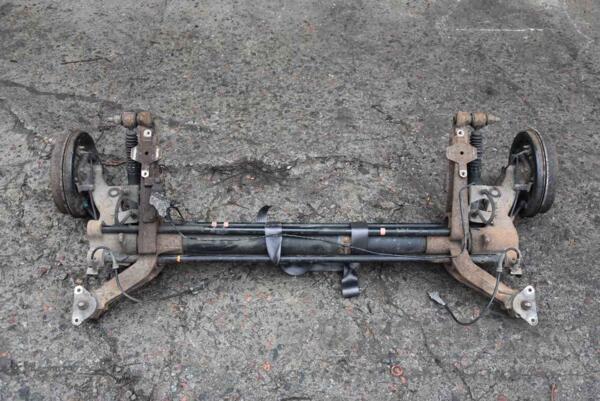 Балка задня в зборі під барабани з ABS Citroen Berlingo 1996-2008 9634828210 82632 - 2