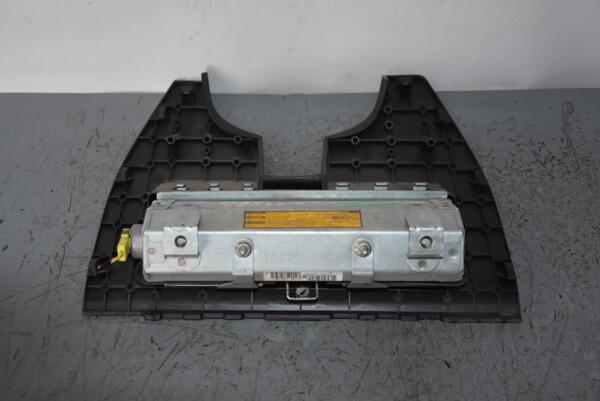 Подушка безпеки колін водія Airbag Toyota Corolla Verso 2004-2009 739970F010 82706 - 2