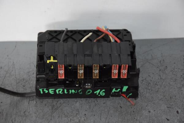 Блок запобіжників BSM B3 Citroen Berlingo 1.6hdi 1996-2008 U118470003 82711 - 2