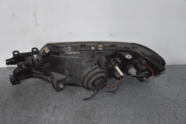 Фара правая -05 Subaru Forester 2002-2007 82857 - 2