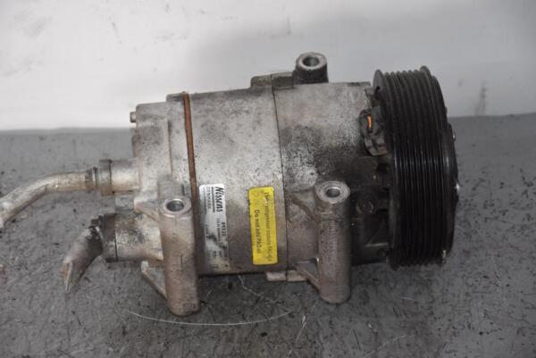 Компресор кондиціонера Renault Scenic 2.0 16V (II) 2003-2009 8200940233 83283 - 2