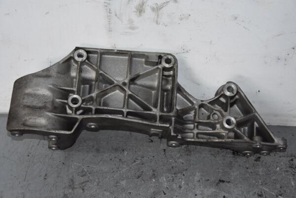 Кронштейн генератора VW Golf 1.6 8V (IV) 1997-2003 06A903143H 86789 - 2