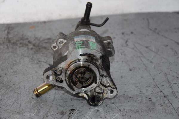 Вакуумний насос Toyota Rav 4 2.0td 2000-2005 2930027010 86986 - 2