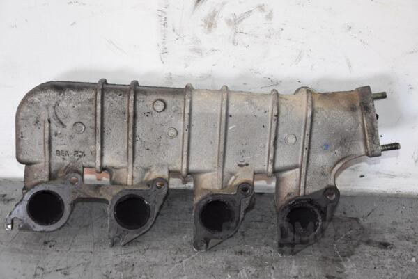 Колектор впускний метал Citroen C5 2.0hdi 2001-2008 9635616310 87060 - 2