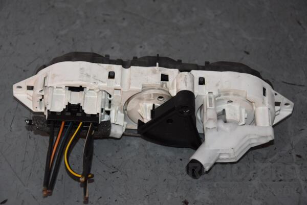 Блок управления печкой механ с кондиционером Ford Focus (II) 2004-2011 3M5T19980AD 87161 - 2