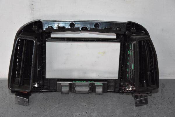 Консоль центральная в торпедо Hyundai Santa FE 2006-2012 87188 - 2