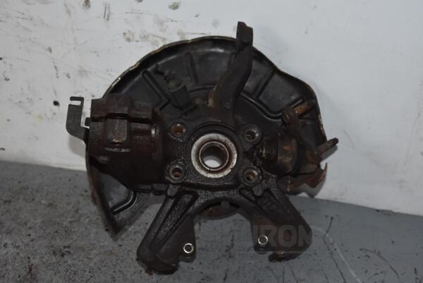 Поворотний кулак правий з ABS в зборі ступиця 4 болта VW Caddy (III) 2004-2015 87592 - 2