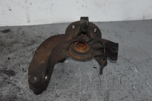 Поворотный кулак правый с ABS в сборе ступица Renault Scenic (II) 2003-2009 87714 - 2