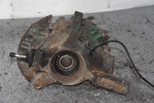 Поворотний кулак правий з ABS в зборі ступиця Subaru Forester 2002-2007 87733 - 2