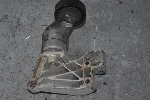Кронштейн генератора Opel Zafira 1.6 16V (B) 2005-2011 90571112 87957 - 2