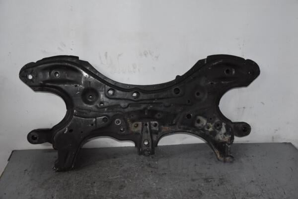Балка передньої підвіски (підрамник) Toyota Corolla Verso 2004-2009 88136 - 2