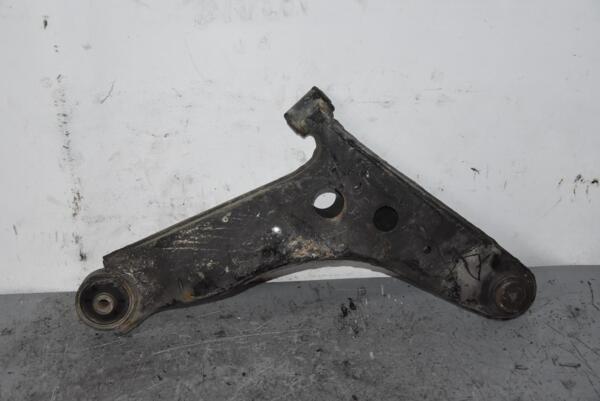 Важіль передній лівий нижній Hyundai i10 2007-2013 545000X000 88142 - 2