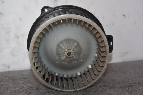 Мотор пічки Toyota Corolla Verso 2004-2009 0130101601 88359 - 2