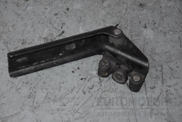 Ролик двери боковой сдвижной правый средний Renault Trafic 2001-2014 7700312372 88822 - 2