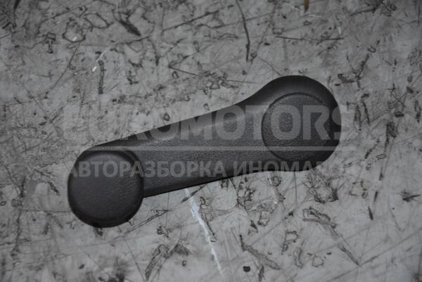 Ручка стеклоподъемника задняя левая Hyundai Getz 2002-2010 8263022001 89560  euromotors.com.ua