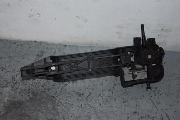 Ручка двері зовнішня передня ліва Ford Fusion 2002-2012 2S61A224A37AL 89575 - 2