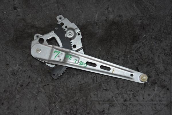 Стеклоподъемник задний левый механ Hyundai Getz 2002-2010 834011C000 89793 - 2