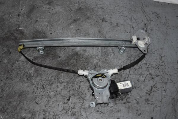 Стеклоподъемник передний правый электр 2 пина Nissan Note (E11) 2005-2013 400926B 89865 - 2