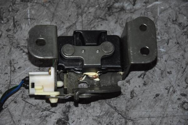 Замок скла кришки багажника механ Hyundai Santa FE 2000-2006 89950 - 2