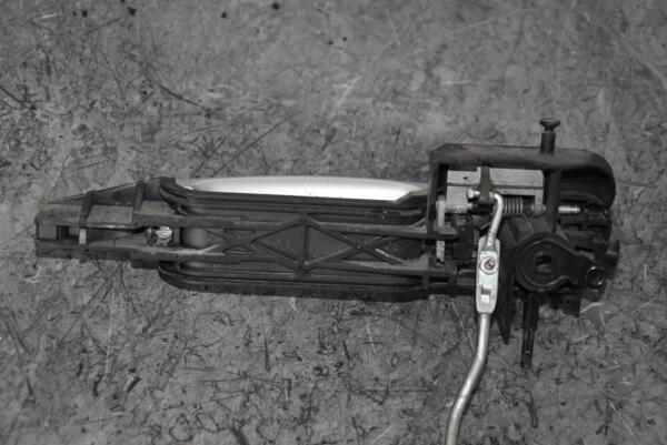 Ручка двері зовнішня передня права Ford Fusion 2002-2012 2S61A224A36AL 90035 - 2
