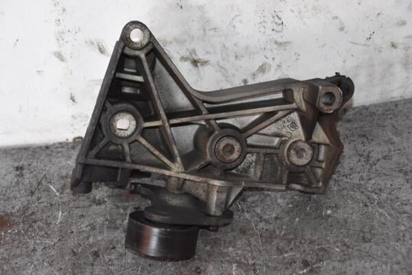 Кронштейн генератора Renault Kangoo 1.5dCi 1998-2008 8200185605 90557 - 2
