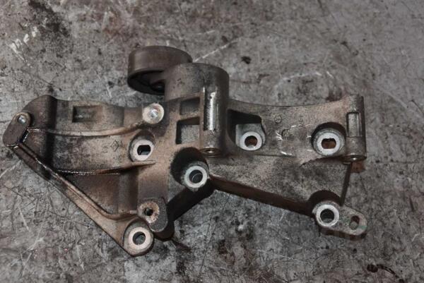 Кронштейн компресора кондиціонера Renault Kangoo 1.5dCi 1998-2008 8200072727 90662 - 2