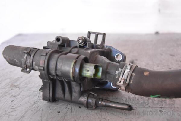 Корпус термостата Ford Focus 1.6tdci (II) 2004-2011 9647767180 90748 - 2