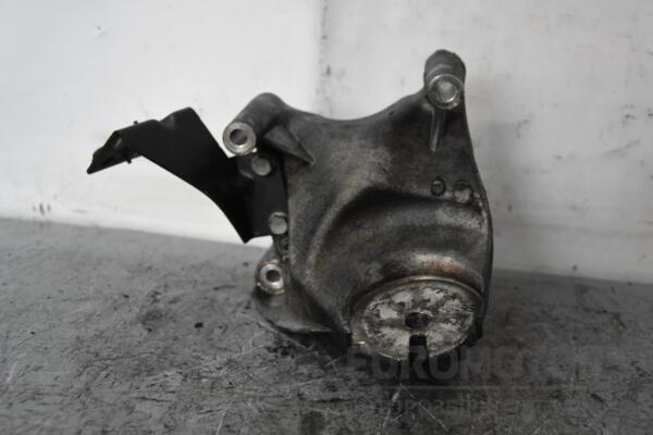 Кронштейн двигателя правый VW Touareg 2.5tdi 2002-2010 070199308A 90899 - 2