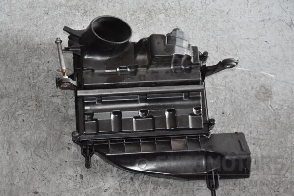 Корпус повітряного фільтра лівий Mercedes M-Class 3.0cdi (W164) 2005-2011 A6420902101 91478 - 2