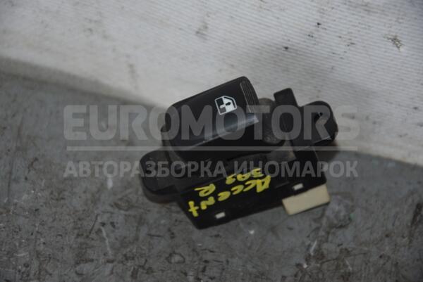 Кнопка склопідіймача задні праві Hyundai Accent 2006-2010 935782D000 94791  euromotors.com.ua