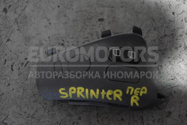 Кнопка склопідіймача передні праві Mercedes Sprinter (901/905) 1995-2006 A0055453707 95068 - 1