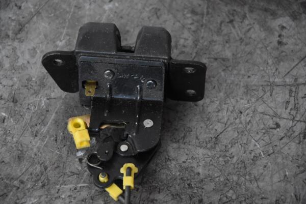 Замок крышки багажника механ Hyundai Matrix 2001-2010 8123017030 95523 - 2
