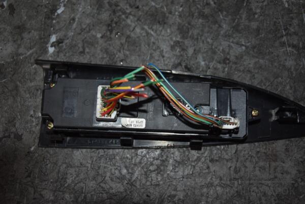Блок управления стеклоподъемниками передний левый Mazda 6 2002-2007 GP9A66350 96720 - 2